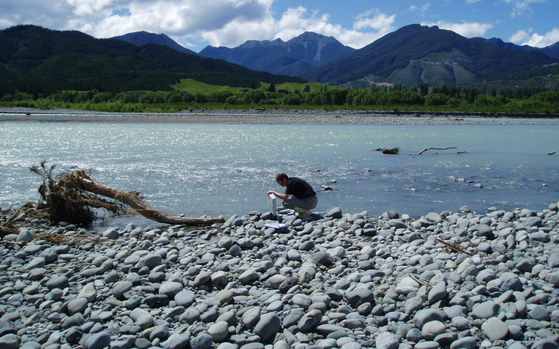 Wairau River flow sample by staff. 